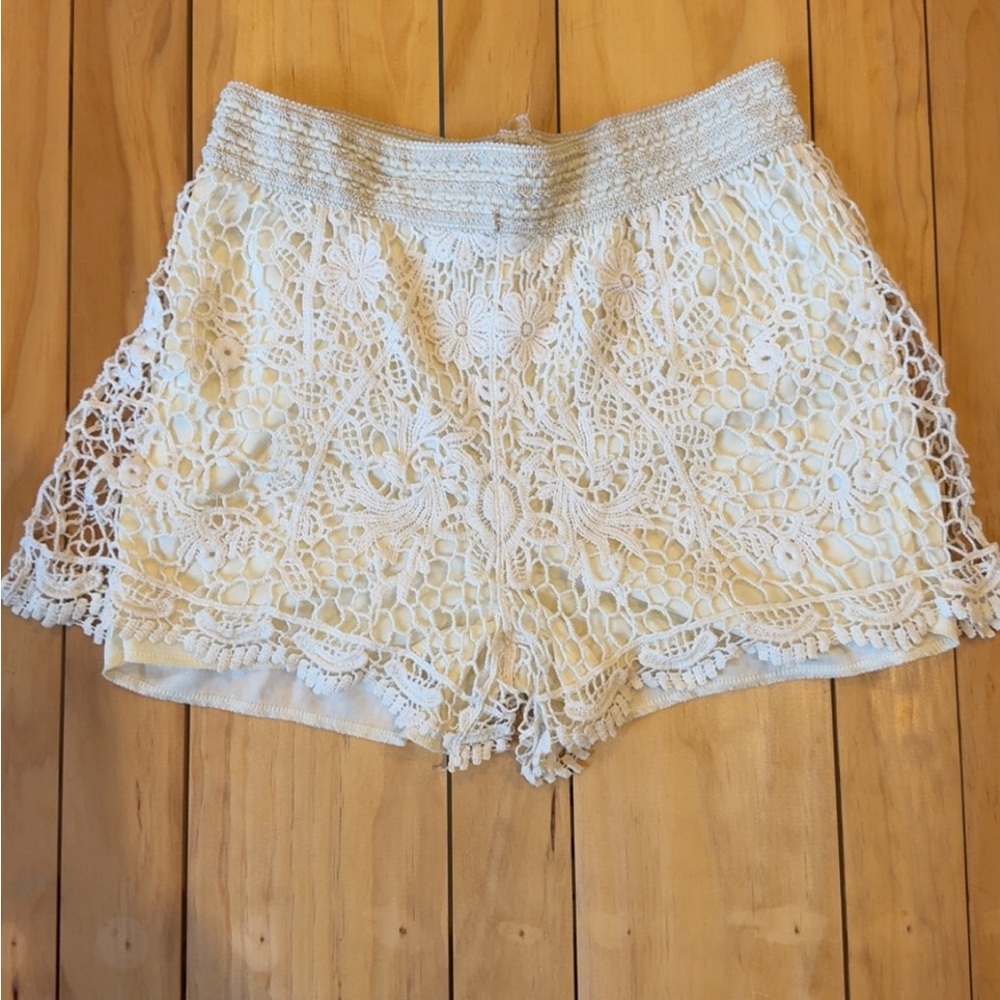 Rue21 Cream Lace High Waist Women Shorts